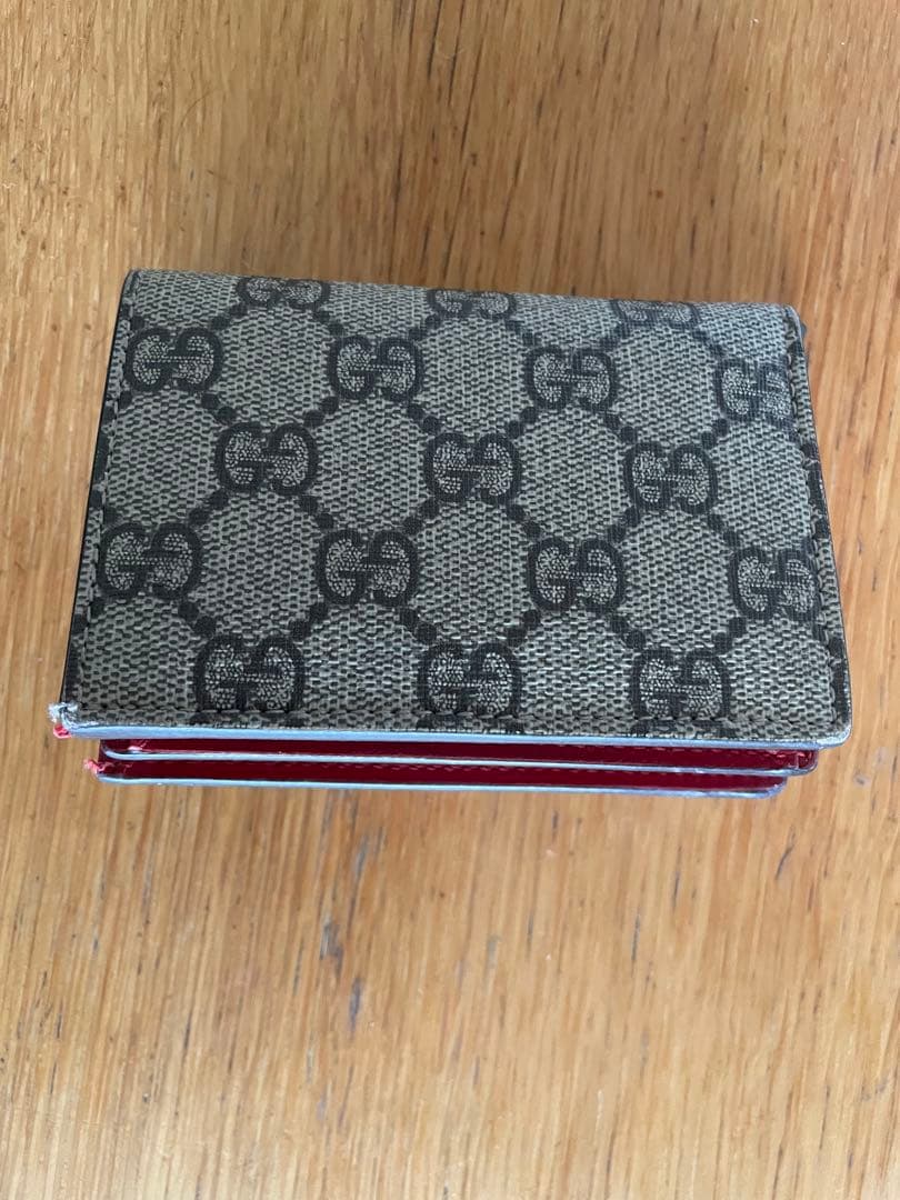 Gucci 二つ折り財布 チェリー装飾