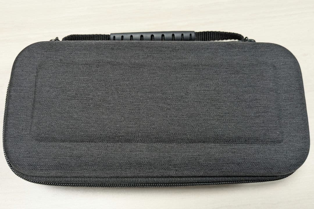 Nintendo switch本体、ガラスフィルム・ケース付き