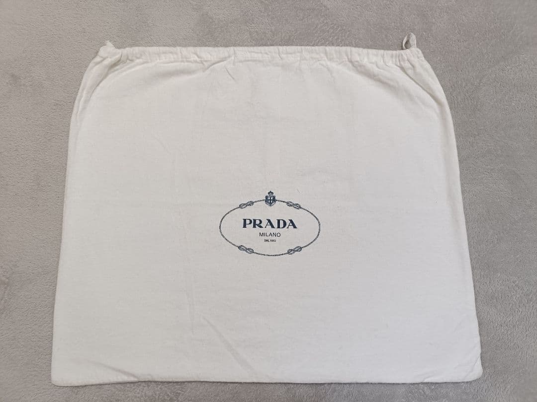 PRADA ブラック トートバッグ