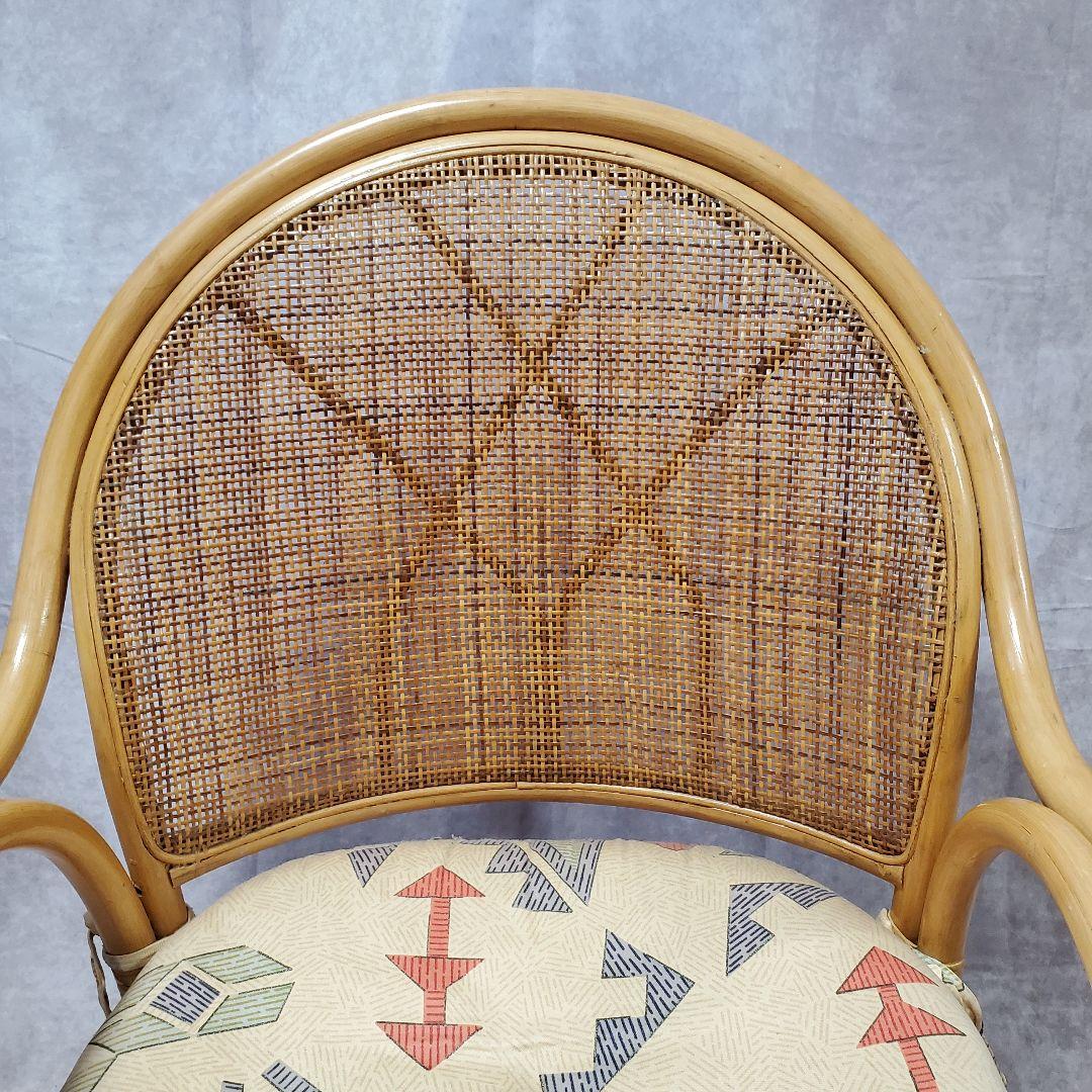 回転式座椅子籐椅子・クッション付き2脚セット　花柄　昭和レトロ　ヴィンテージ　籐