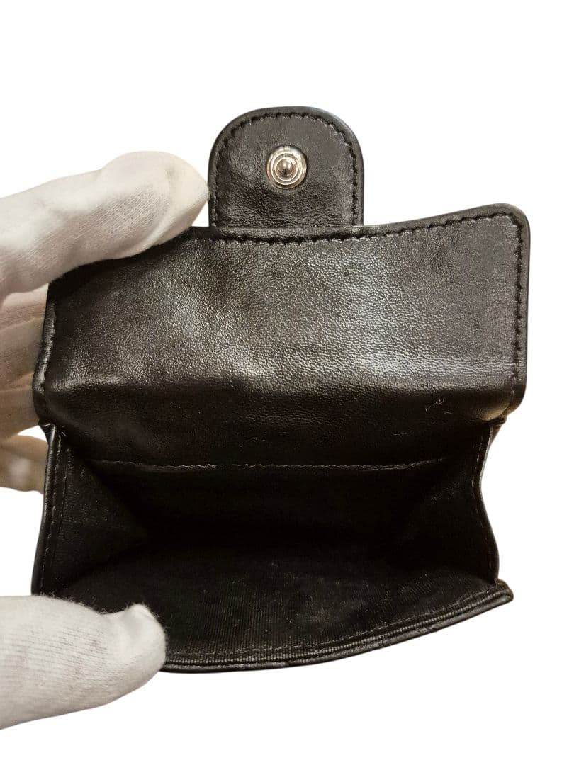 CHANEL　シャネル　マトラッセ　シルバー金具　三つ折り財布