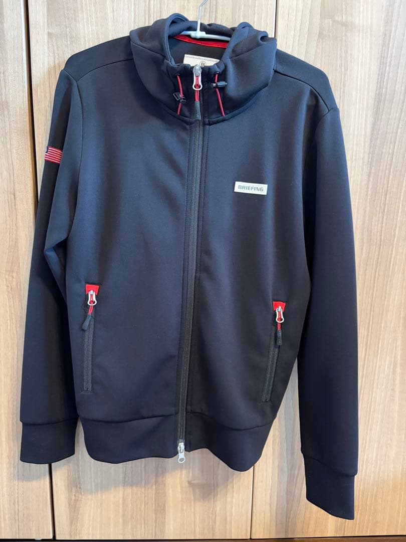 ブリーフィングゴルフ　黒　パーカー