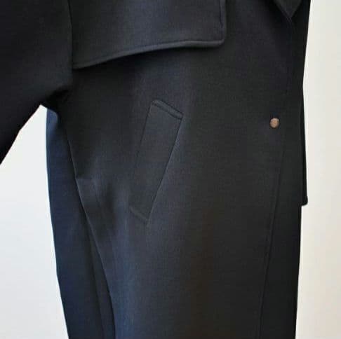 パシオーネ　ブラック　サイズ38　WARM素材 トレンチコート