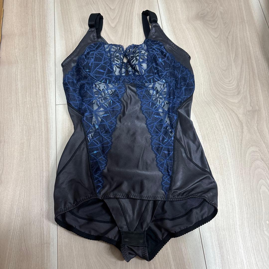 MARUKO カレス　ボディスーツ(補正下着) サイズC80LL