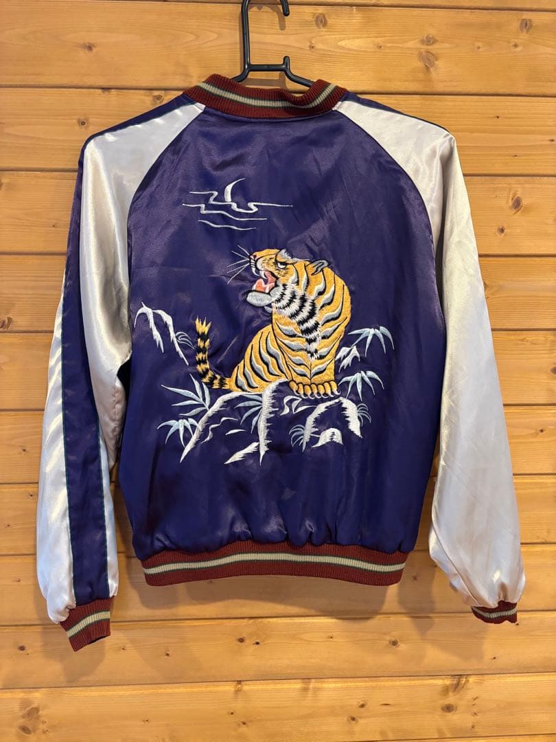 リバーシブル刺繍スカジャン