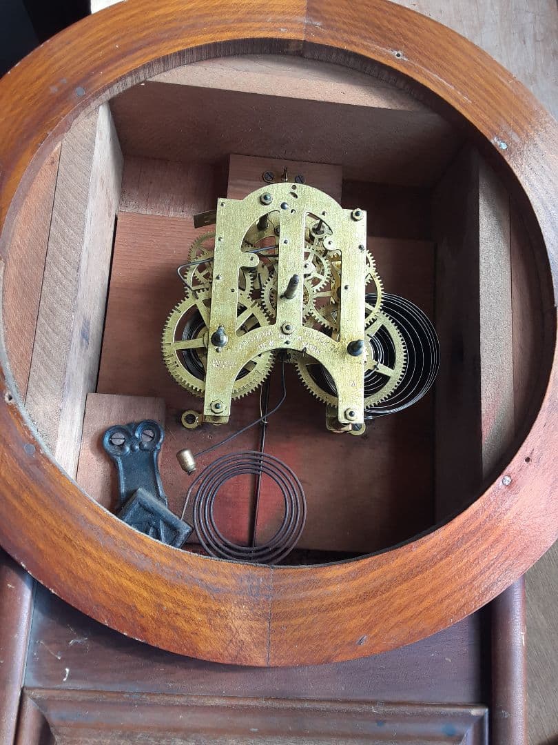 明治時代大きな柱時計、ゼンマイ式時計、調整油注入済み、完全オリジナル動作品