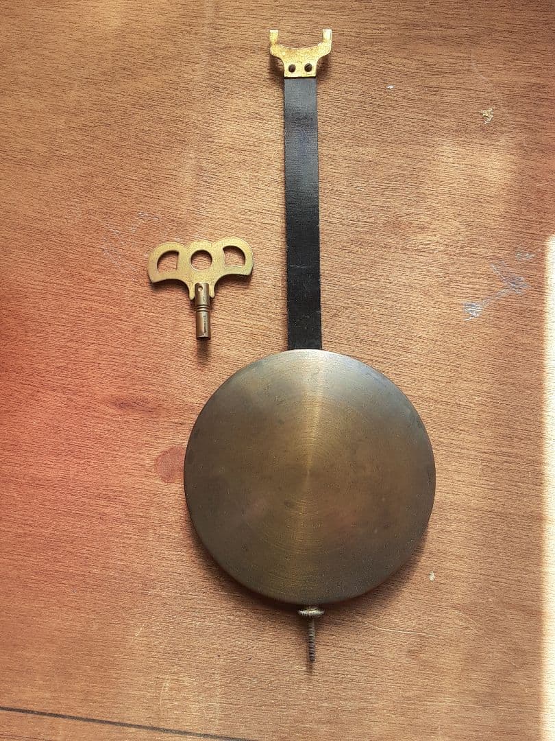 明治時代大きな柱時計、ゼンマイ式時計、調整油注入済み、完全オリジナル動作品