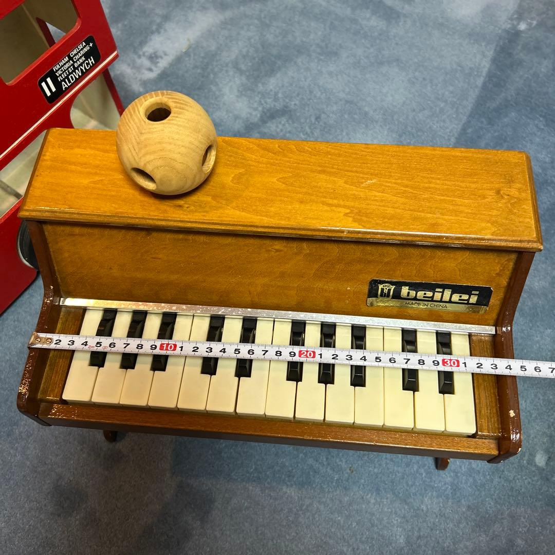 木製おもちゃ　ミニピアノ