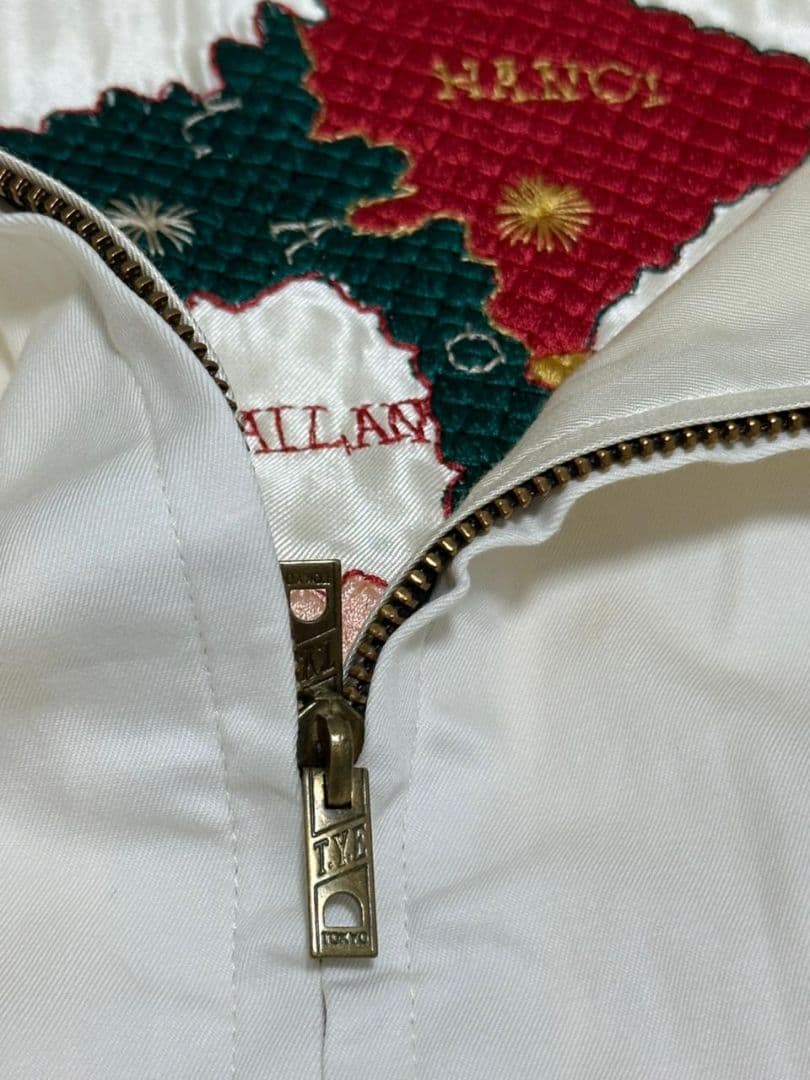 美品 テーラー東洋 ベトジャン リバーシブル Ｍサイズ 美品 虎 刺繍