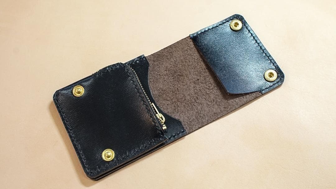 スマートトラッカーウォレット　タンニン鞣し　ブラック　茶芯　馬革手縫い