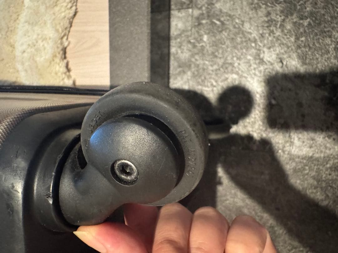 無印キャリーケース(旧型60Lサイズ ゴールド)