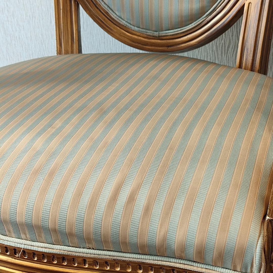 アンティーク　アームチェア　シャビーシック　リビングチェア②