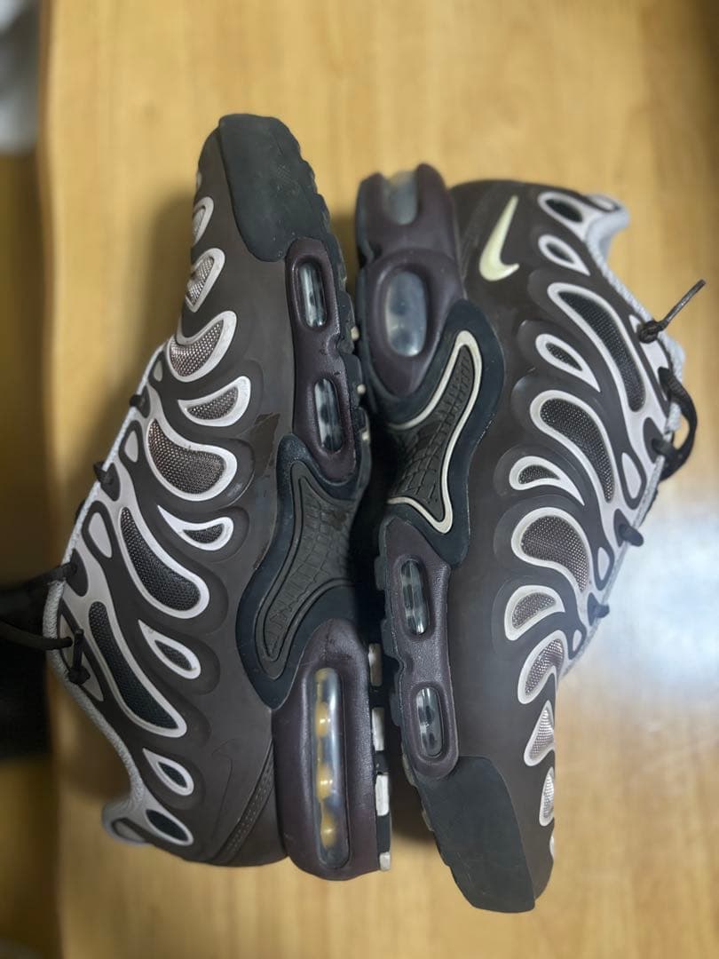 靴 Nike air max plus drift