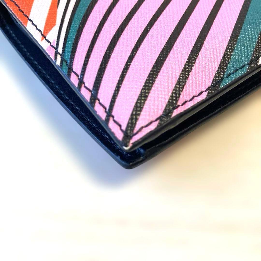 【お値下げ】サルヴァトーレフェラガモ　ガンチーニ　二つ折り財布