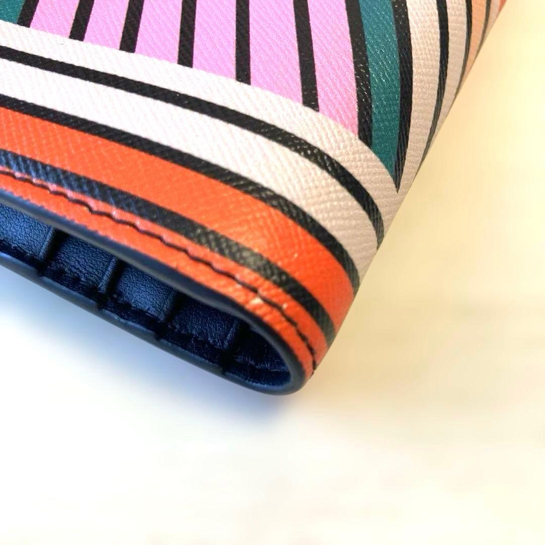 【お値下げ】サルヴァトーレフェラガモ　ガンチーニ　二つ折り財布