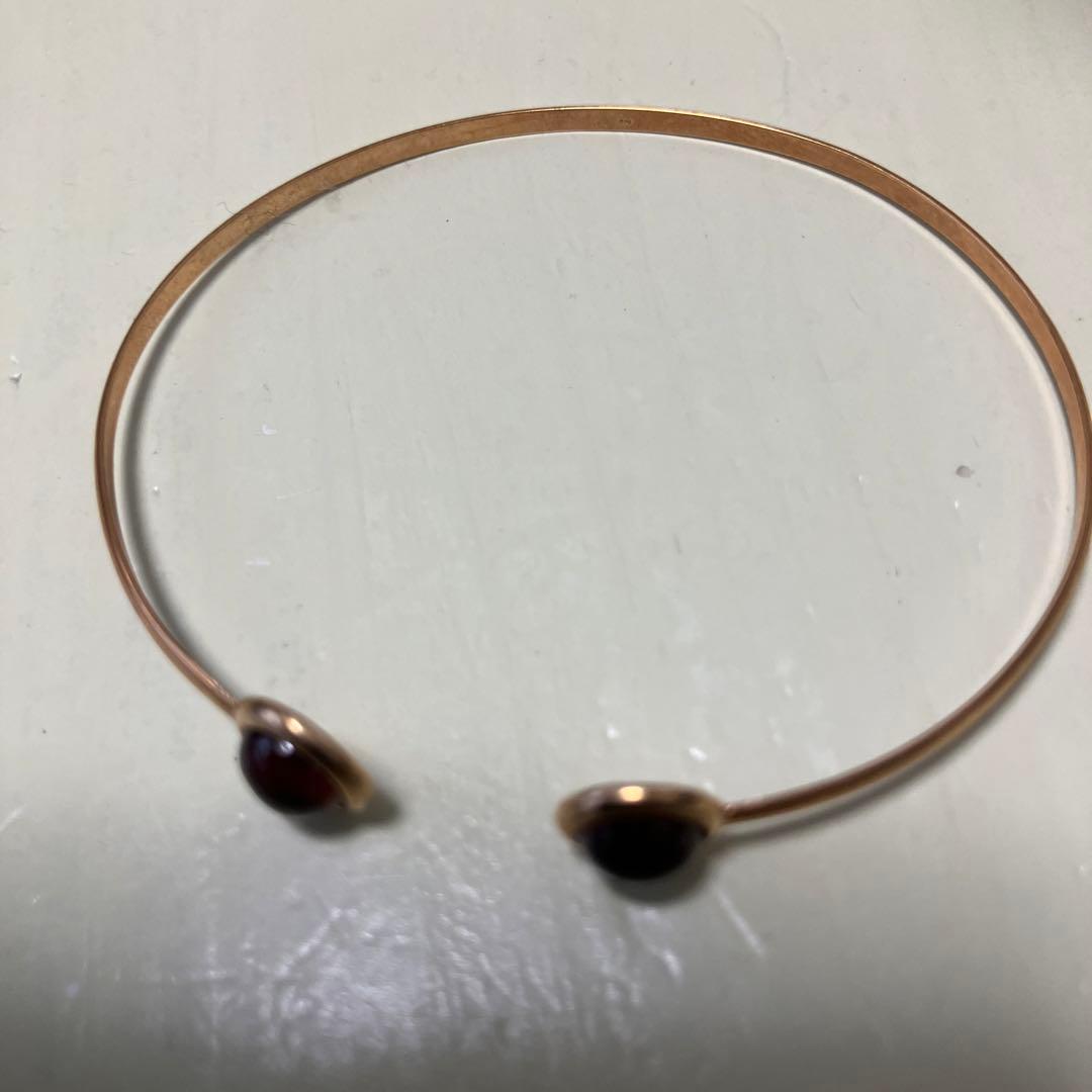 ひ*ん様 オープンバングル 赤い石18金