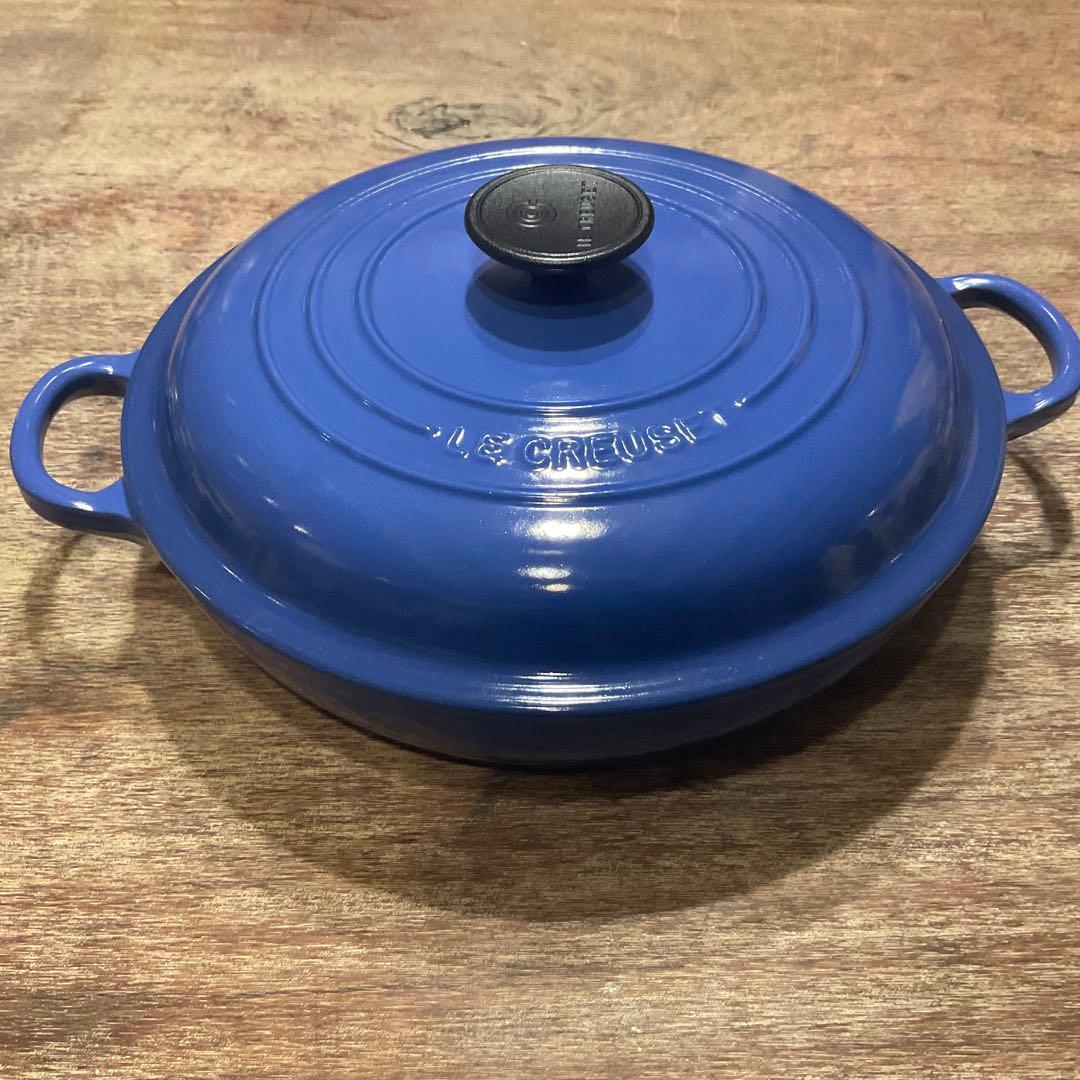 美品！ル・クルーゼ シグニチャー ビュッフェ・キャセロール 26cm