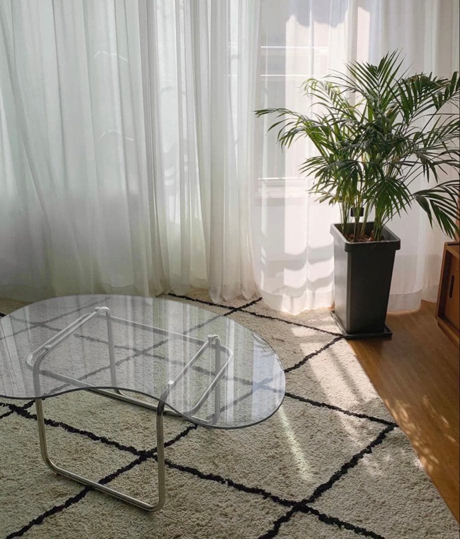 ((値下げしました))Vamir ビーン型ガラステーブル