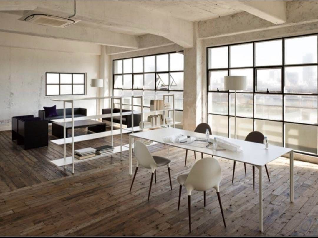 カッシーナイクスシー　リトモテーブル