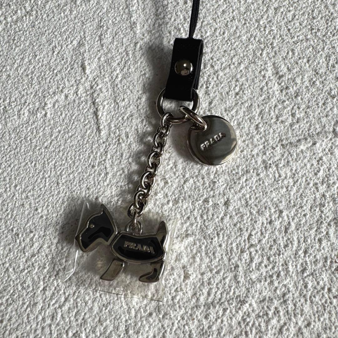 PRADA プラダ トリック ドッグ チャーム キーホルダー ストラップ 犬