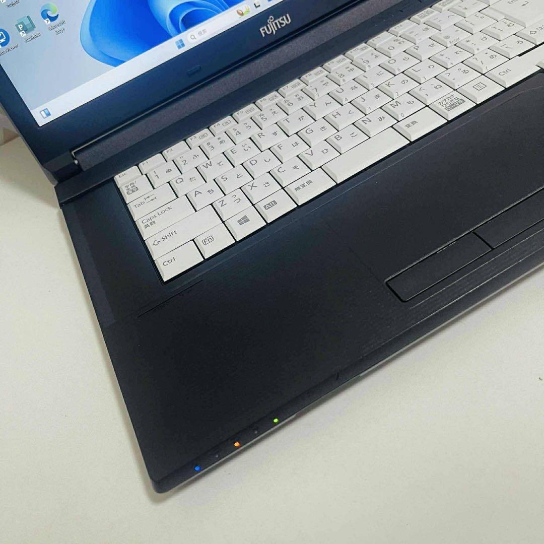 T367 Fujitsuノートパソコン i5高速SSDサクサクWindows11