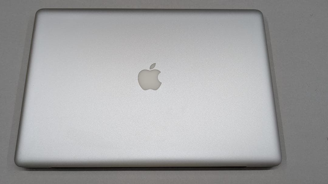 MacBook Pro 17インチ　DVDドライブ、ハードディスク無し　中古品