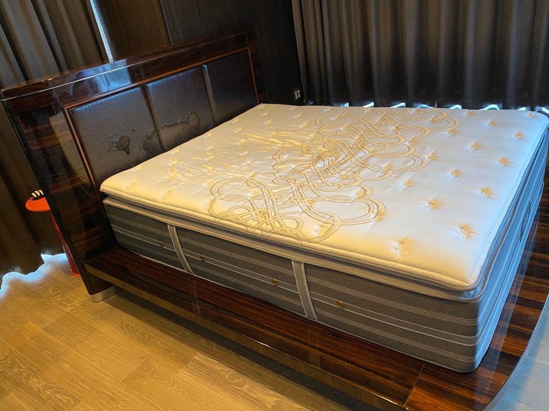 【定価150万】アルテリ社 クイーンベッドフレームセット 訳あり/要補修 直輸入