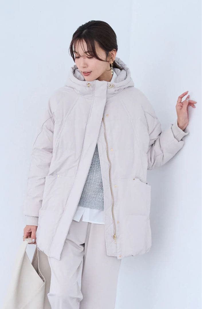 新品タグ付き　kuih クイ ストレッチフードミドルピュアダウン