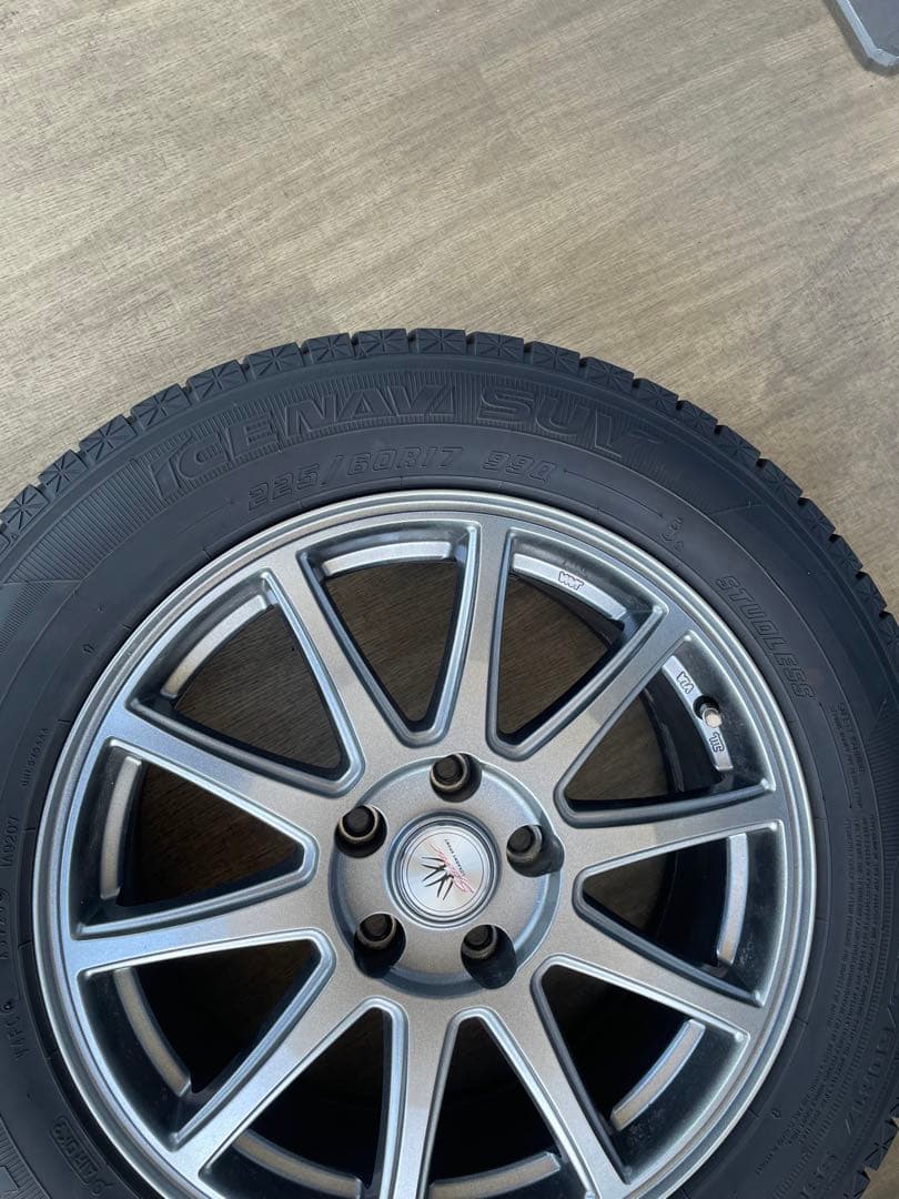 225/60R17スタッドレスタイヤホイール4本セット