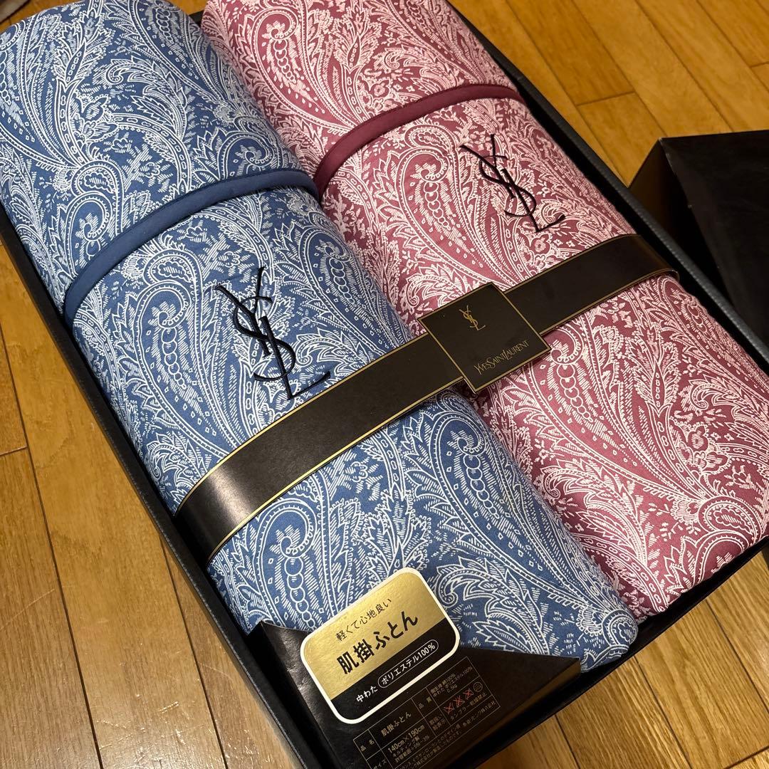 イヴサンローラン YSL 軽くて心地良い 肌掛布団 2枚セット ペイズリー柄