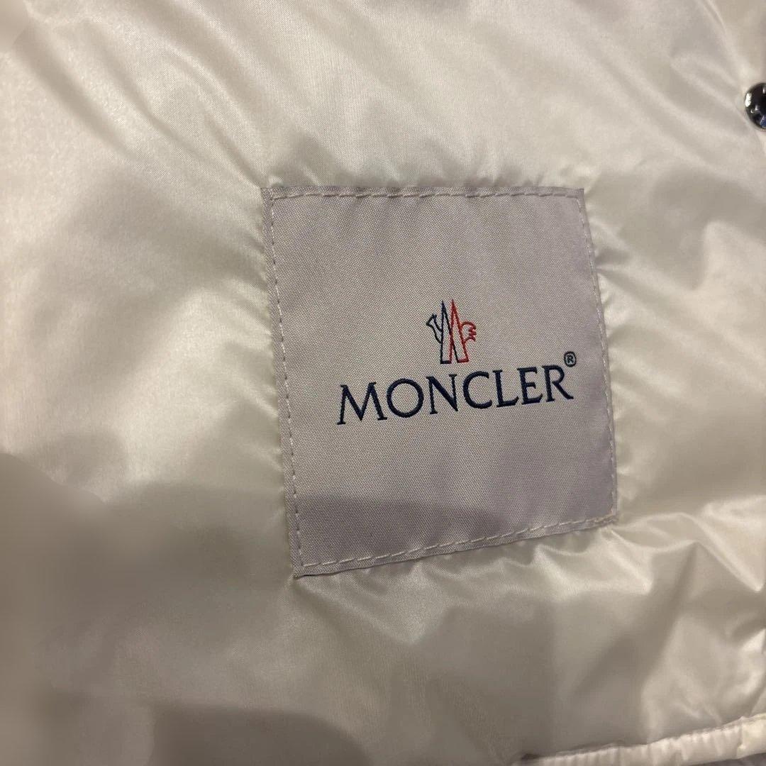 正規品　MONCLER ホワイト キルティングダウンベスト