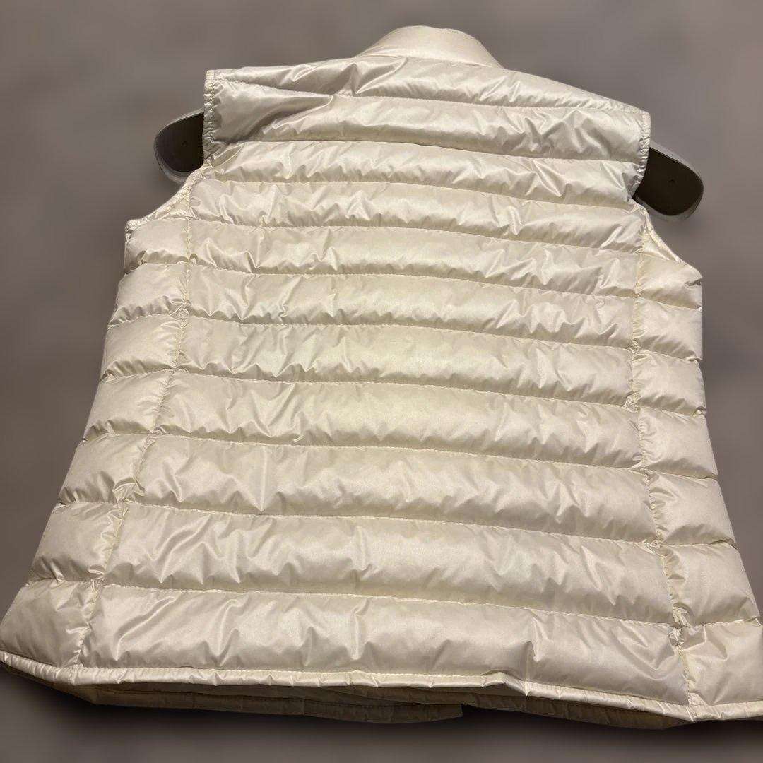 正規品　MONCLER ホワイト キルティングダウンベスト
