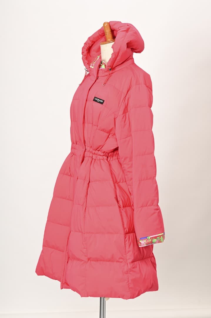 レオナール　フード付き ダウンコート