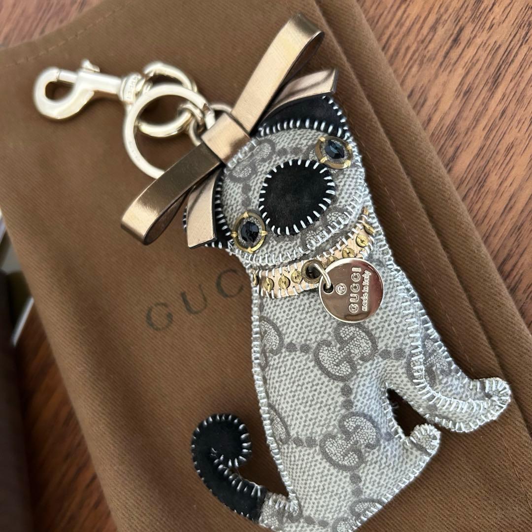 【美品・レア】GUCCI バッグチャーム　パグ　グッチョリ　オリバーくん