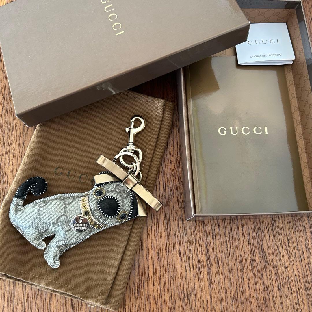 【美品・レア】GUCCI バッグチャーム　パグ　グッチョリ　オリバーくん