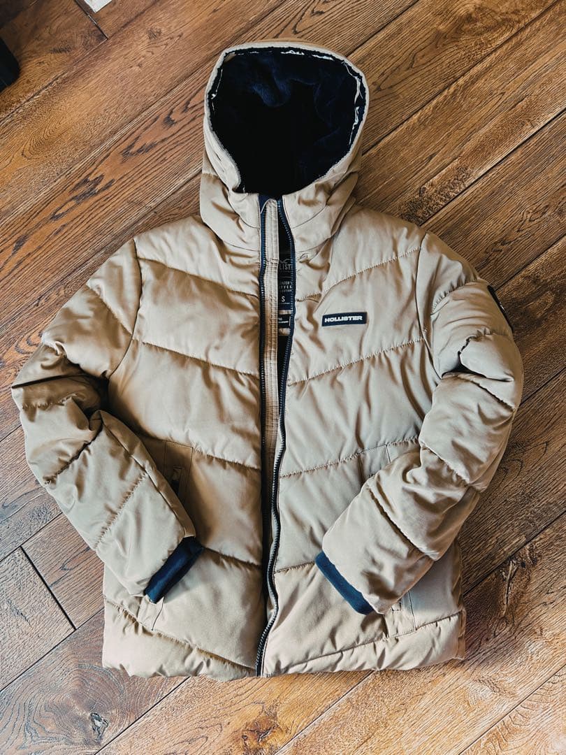 Hollister Puffer Collection Sサイズ