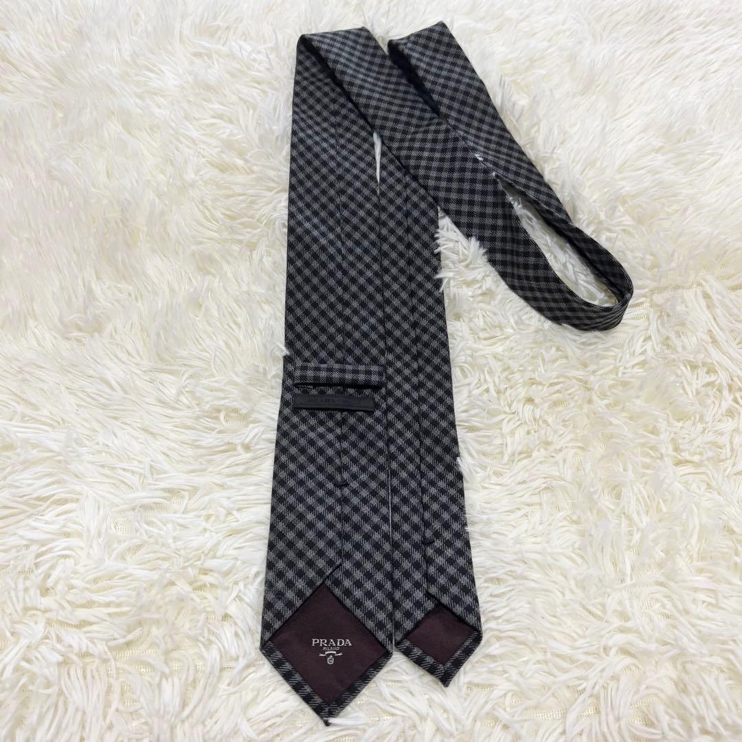 ✨ほぼ未使用✨PRADA ネクタイ　ナロータイ　チェック柄