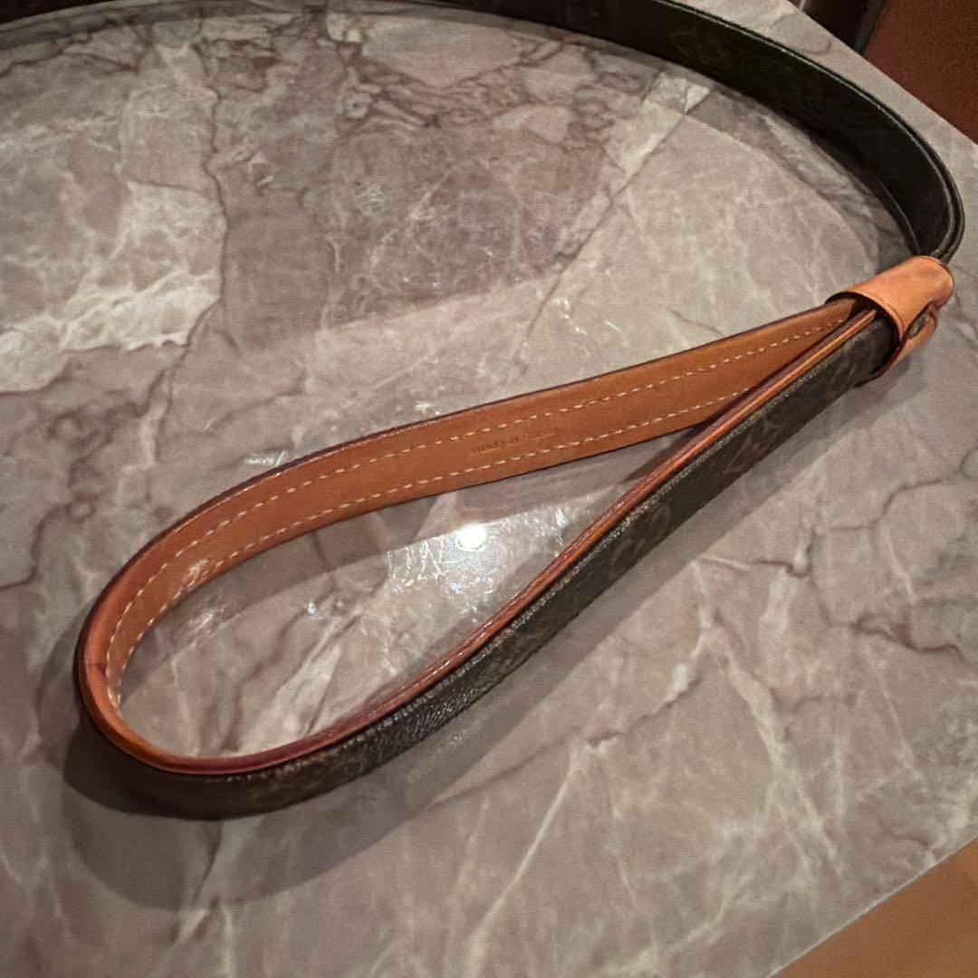 Louis Vuitton ブラウンレザーリード