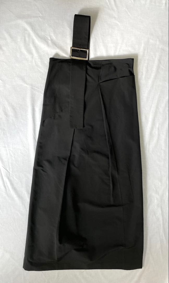 アンスリード　ワンショルダーオーバーワンピース　黒