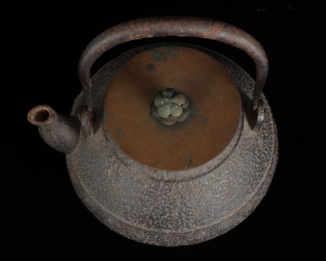 【時代鉄瓶】 龍文堂造摘蓋 渦巻紋鉄瓶 茶道具 煎茶道具 在銘 古美術 骨董品