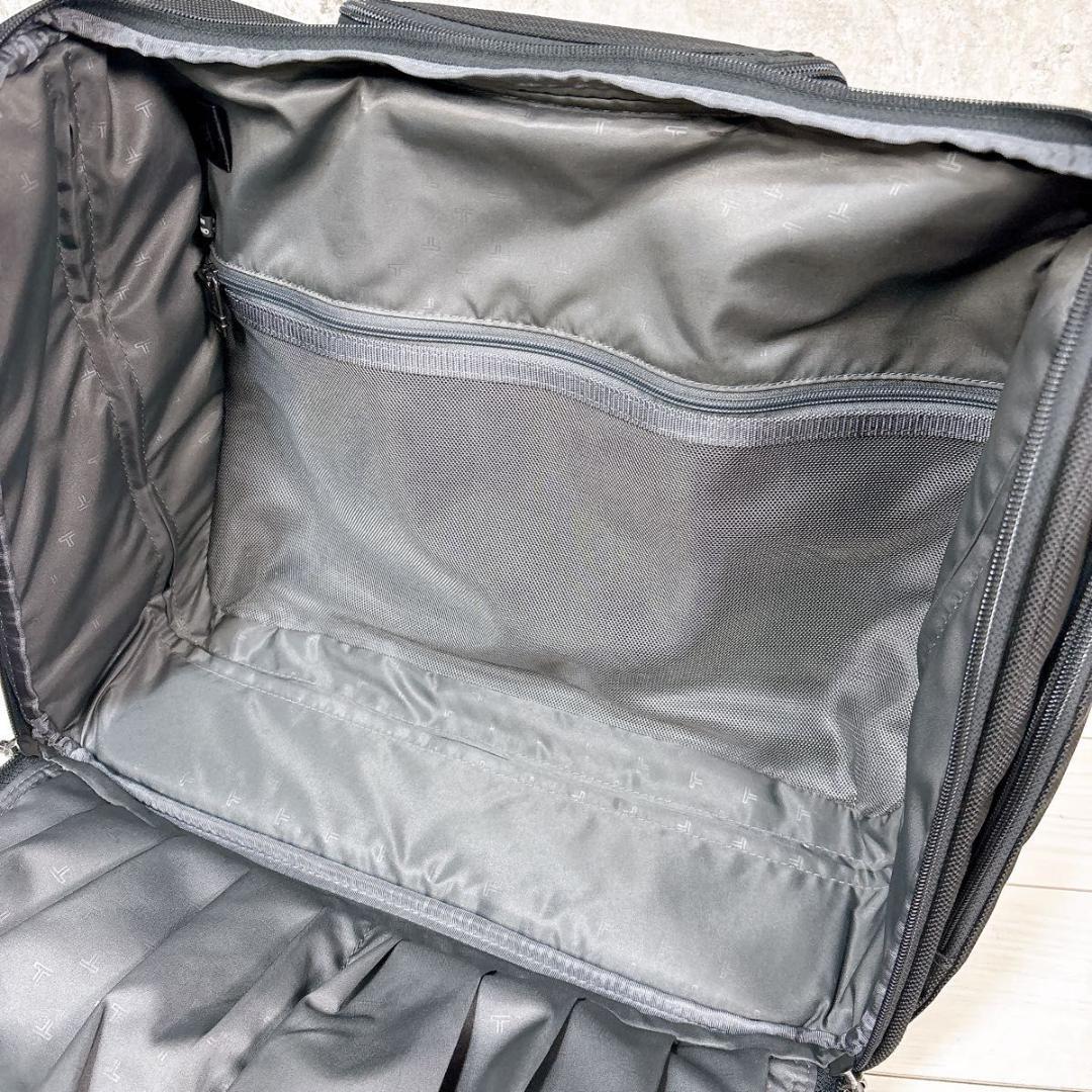 【希少品】TUMI 22051D4 キャリーケース 2輪 ナイロン 機内持込可