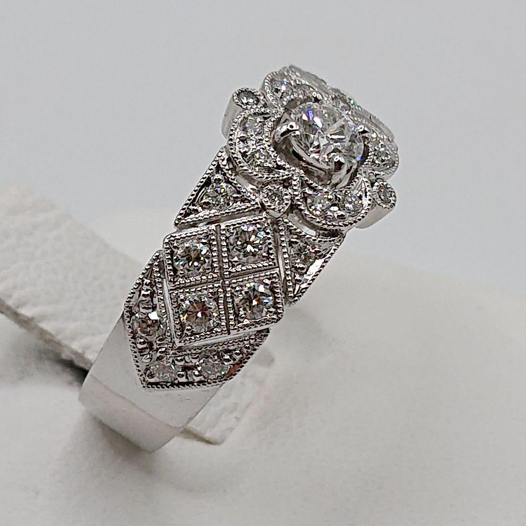 アンティーク風フラワーデザイン 天然ダイヤモンドリング Pt950