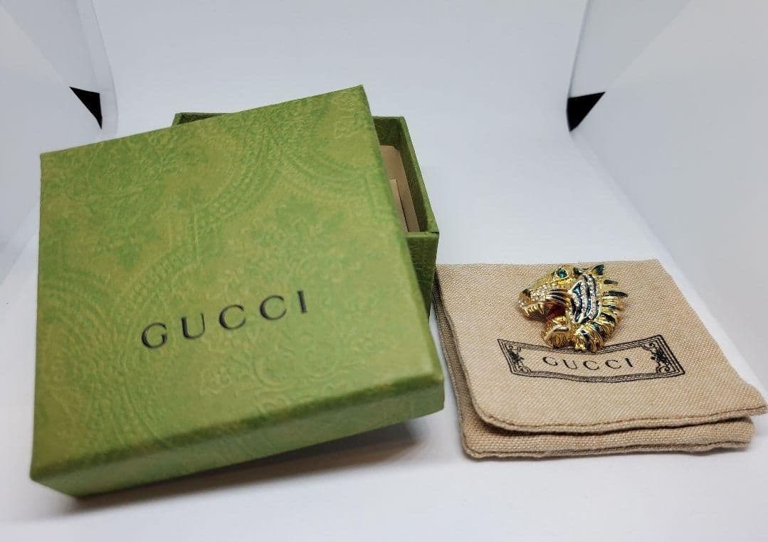 【超レア廃盤美品】GUCCI ビジュ ピアス タイガー ヘッド ラインストーン