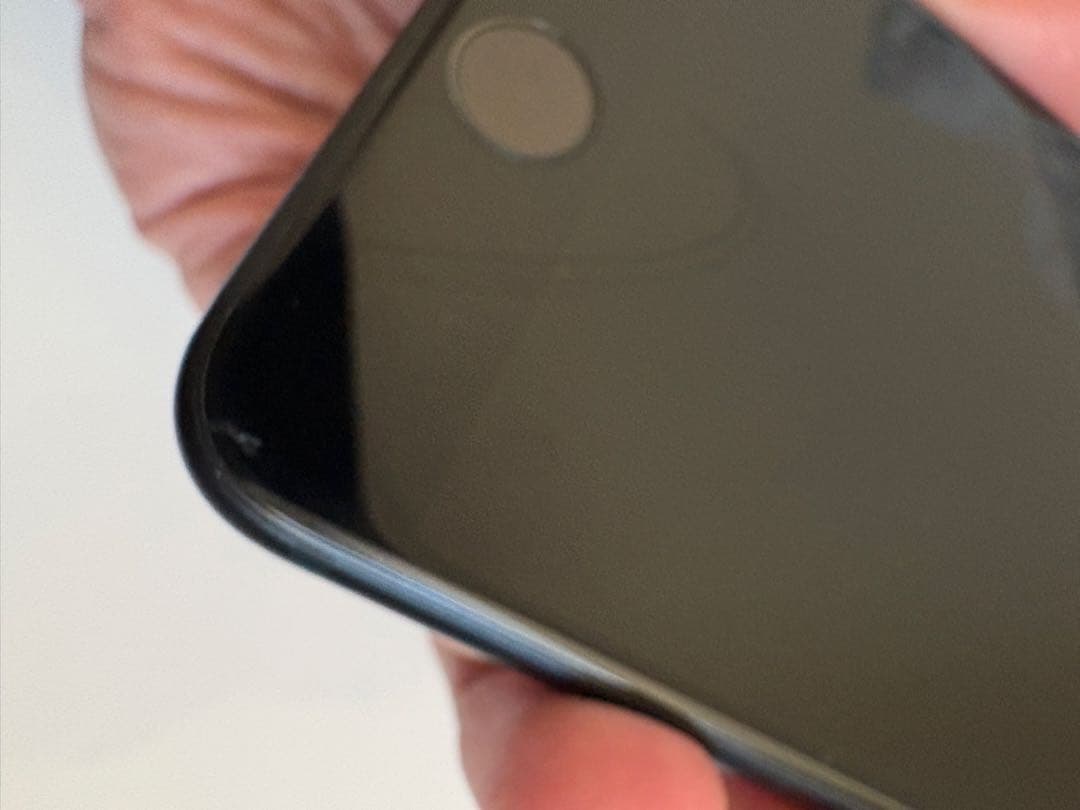 Apple iPhone SE (第3世代) 128GB