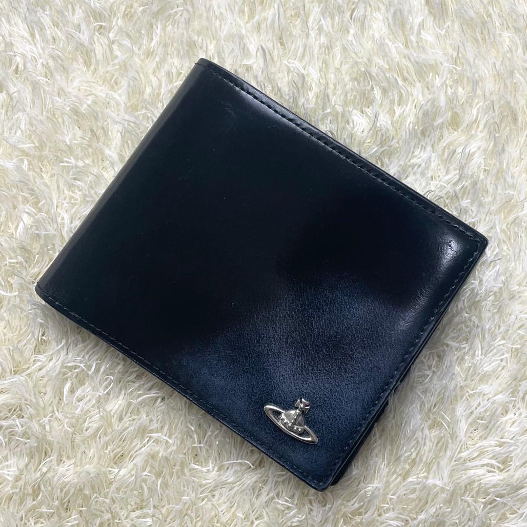美品 ヴィヴィアンウエストウッド 二つ折り財布 ブラック