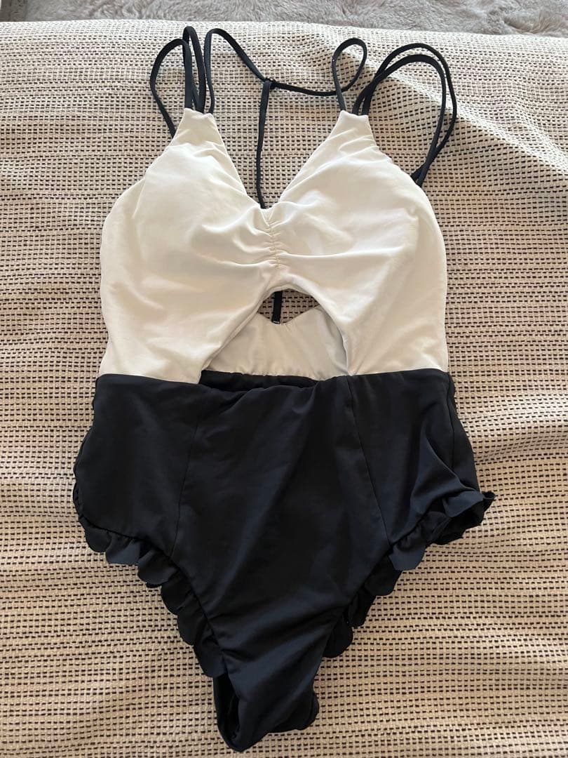 Alexia Stam ワンピース水着 Mサイズ ホワイト/ブラック