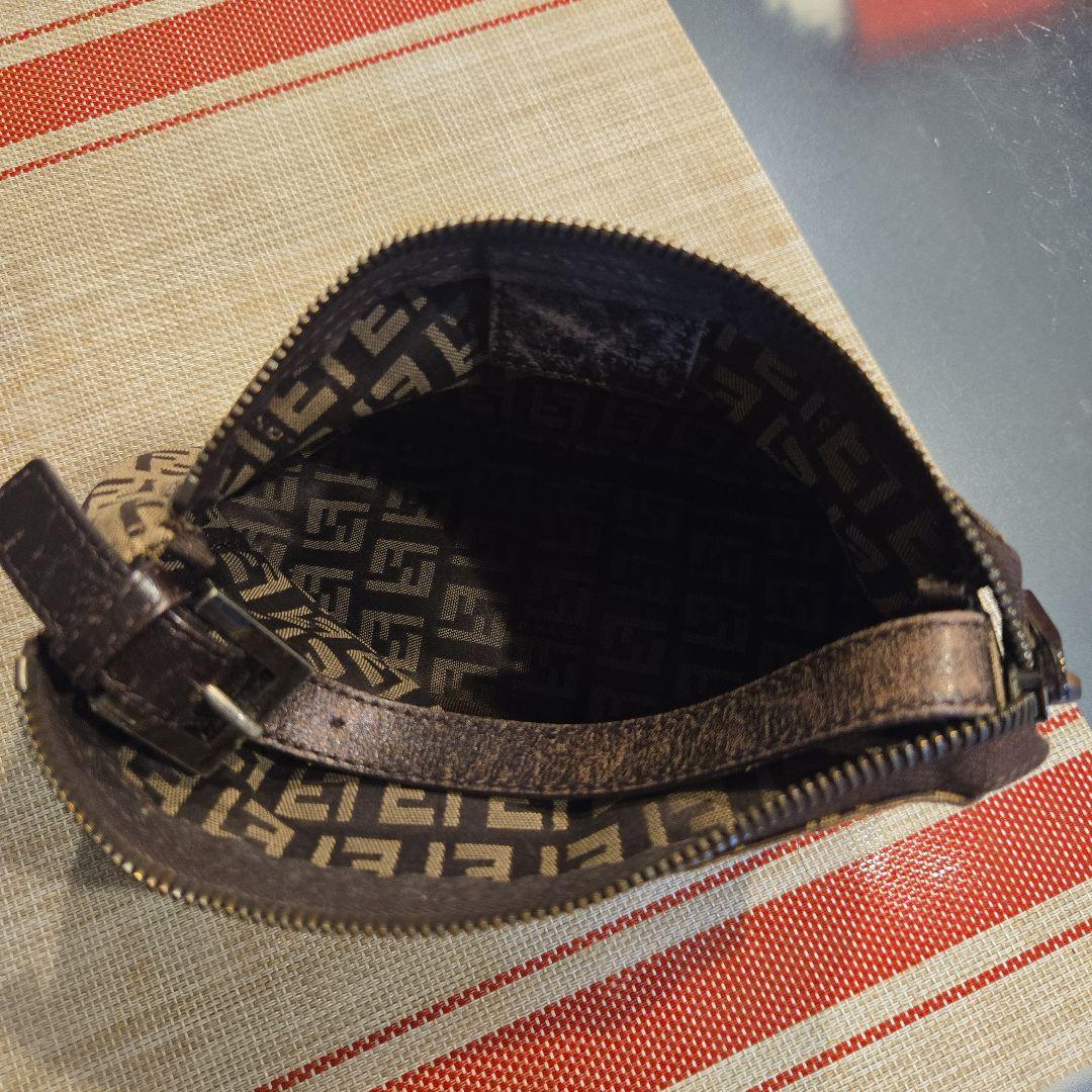 Fendi FFロゴプリントポーチ