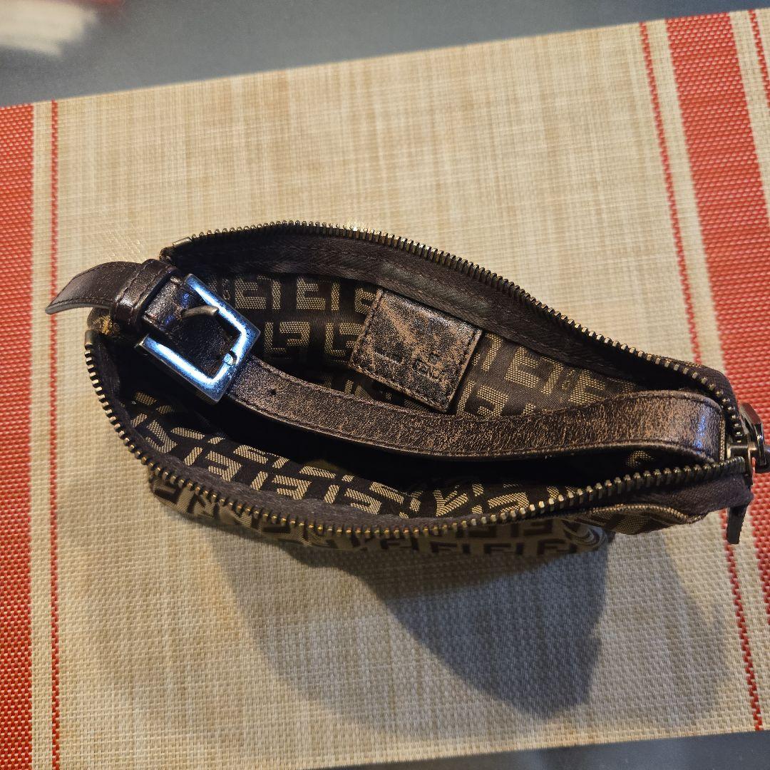 Fendi FFロゴプリントポーチ