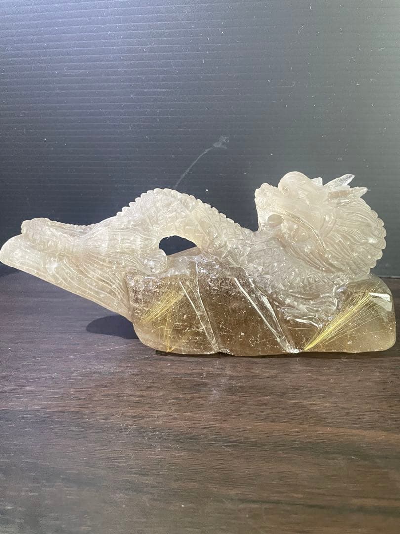 ルチル神龍の彫り物　天然石　鑑別書付き
