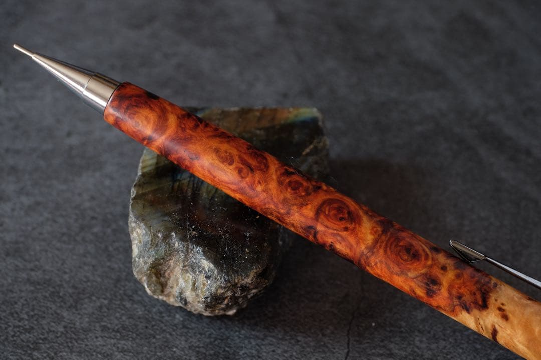 PG5木軸カスタム0168　高村杢工房 製図用シャープペンシル　花梨瘤極上の紅白